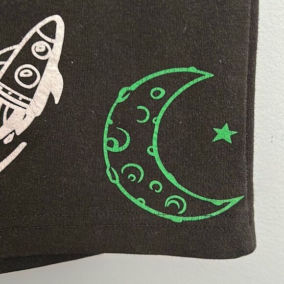 Genuine Young & Rich Black Logo Shorts Small Hip Hop - Picture 4 of 7